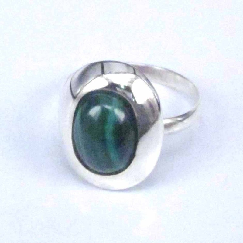 Ring Oval Malachite 8x10mm.