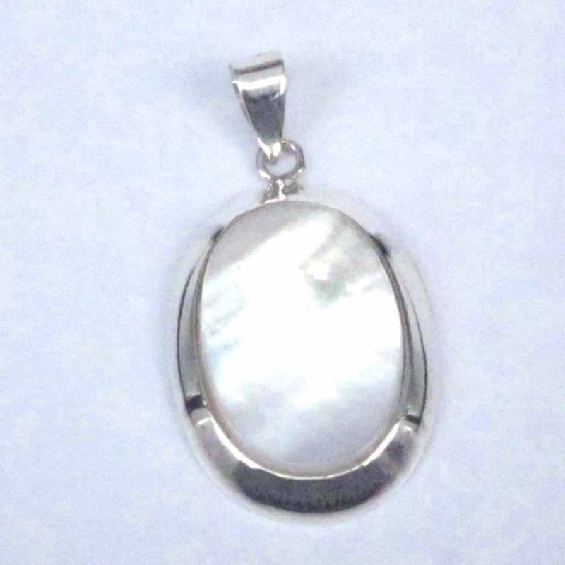 Pend. Oval Stone 13x18mm. MOP Pend. Oval Stone 13x18mm. MOP