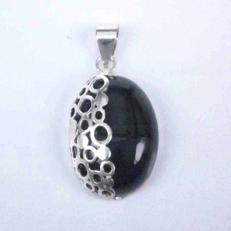 Pend. half face stone 15x20mm. Onix Pend. half face stone 15x20mm. Onix