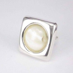 Ring Square Stone 14mm. MOP