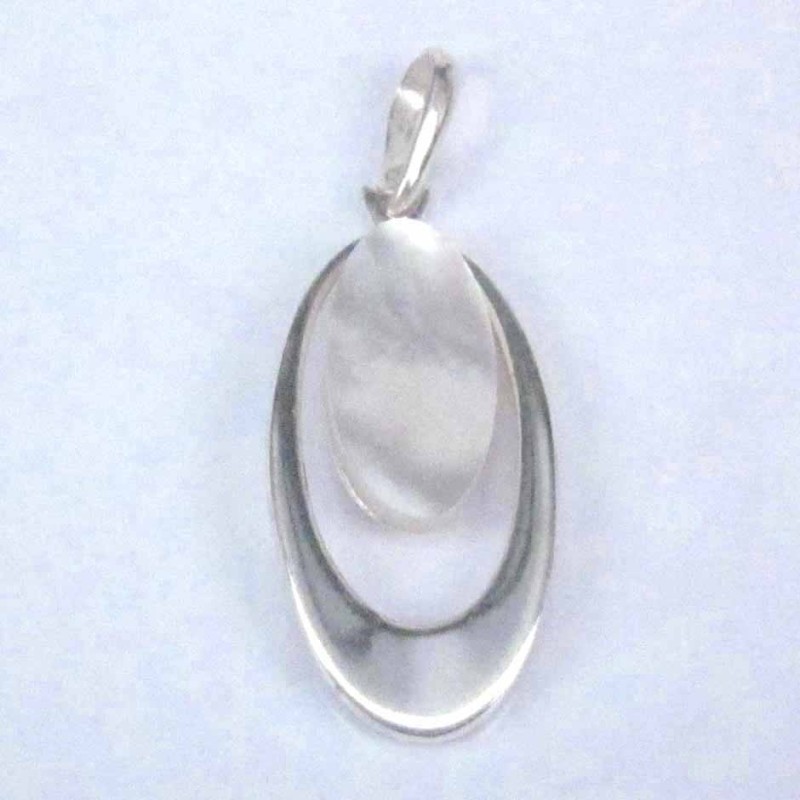 Pend. Oval 15x27mm. Stone 10x14mm. MOP Pend. Oval 15x27mm. Stone 10x14mm. MOP