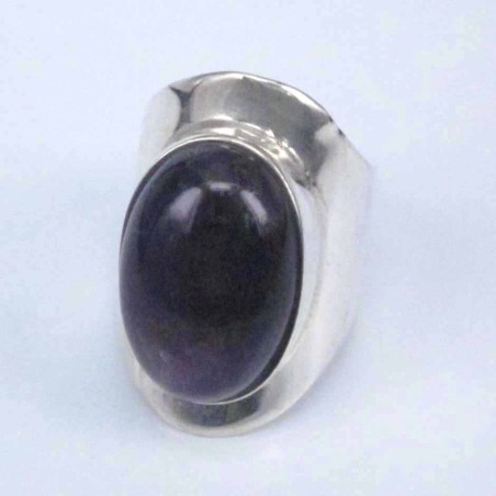 Ring Oval 16x23mm. stone 13x18mm. Ametisth
