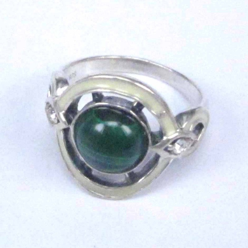 Ring Round with 8mm. Malachite Stone