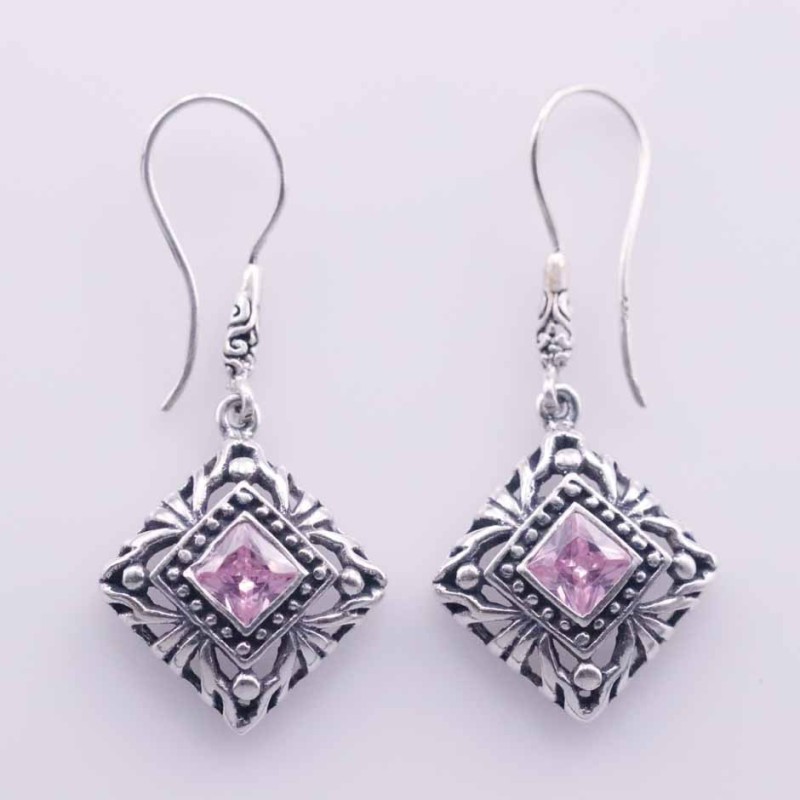 Earring Square 14mm. circonia