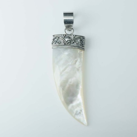 Pendant Horn12x41mm. Mother Of Pearl