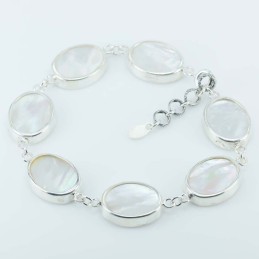 Bracelet Oval 13X18mm. MOP Shell