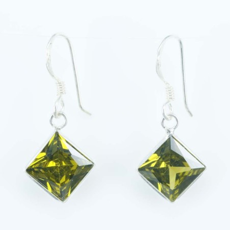 Ea c.z. sq 8mm. Hook Peridote Color