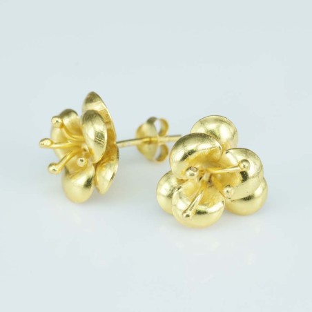 Earring 12mm. Plain Gold Color
