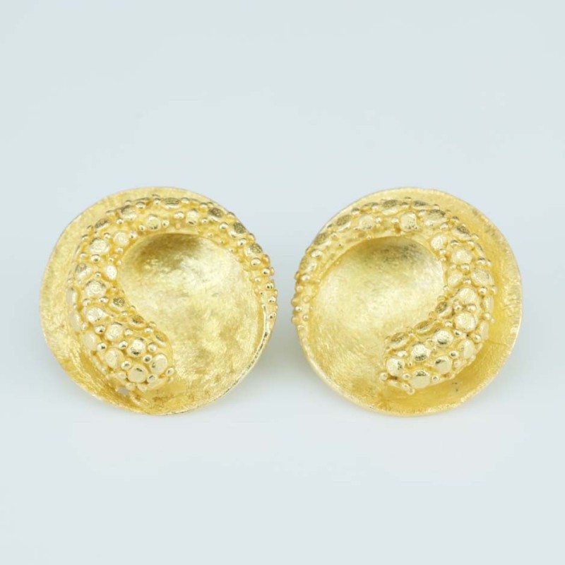 Earring 18mm. Plain Gold Color