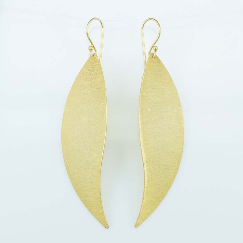 Earring 15x33mm. Plain Gold Color
