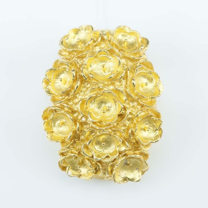 Pendant 26x33mm. Gold Plain