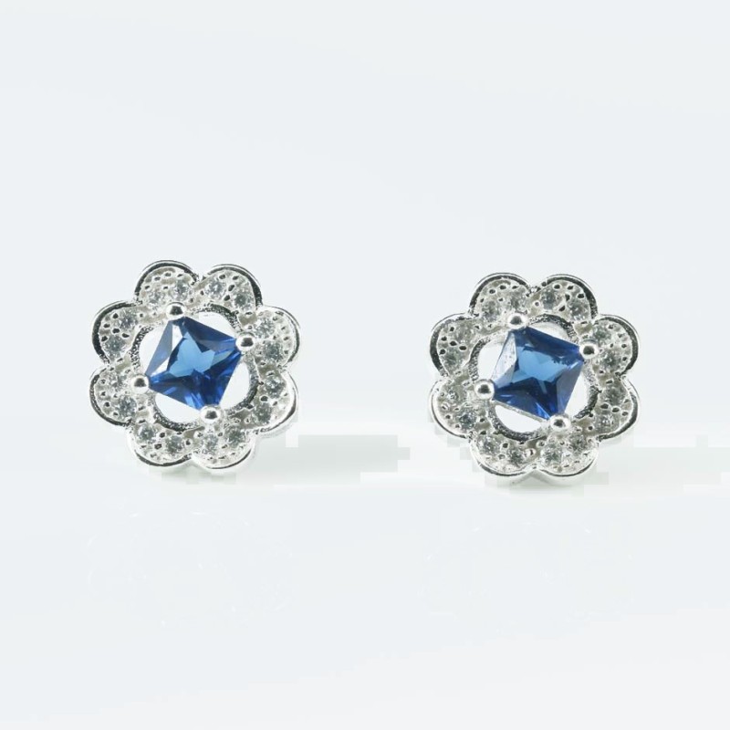 Earring Flower 11mm. Circonia Earring Flower 11mm. Circonia