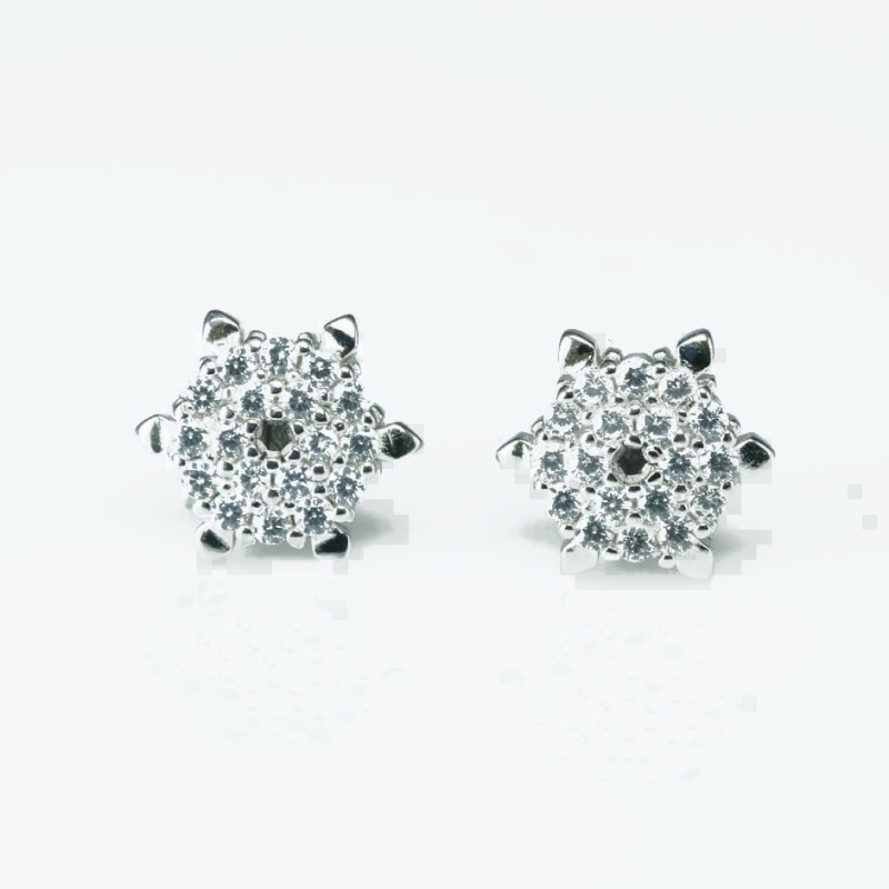 Earring Star 10mm.  Circonia