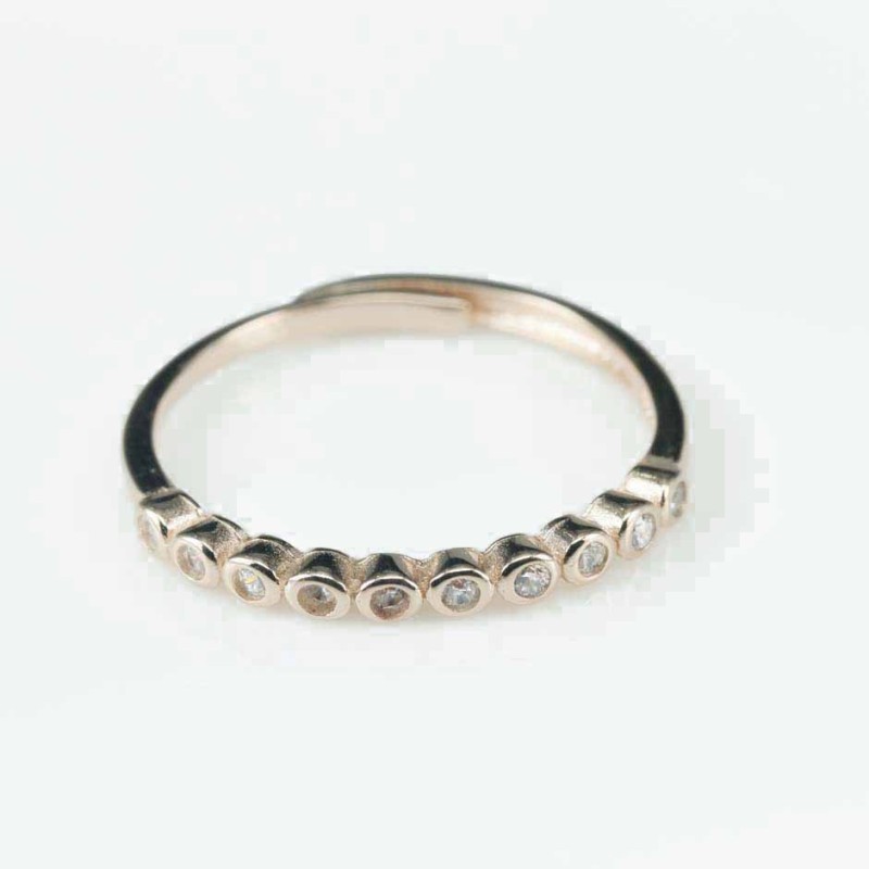 Ring   2mm.  rose  Circonia