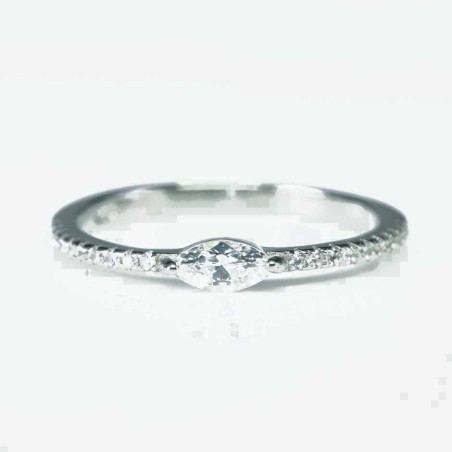 Ring Oval 3x7mm. Circonia