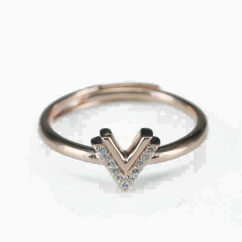 Ring  V,  8mm.  rose  Circonia