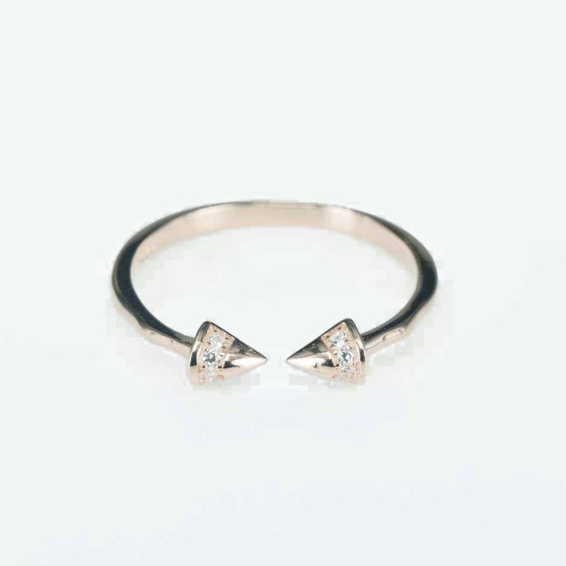 Ring  arrow   4mm.  rose  Circonia