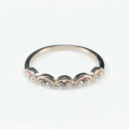 Ring   round  4mm.  rose  Circonia