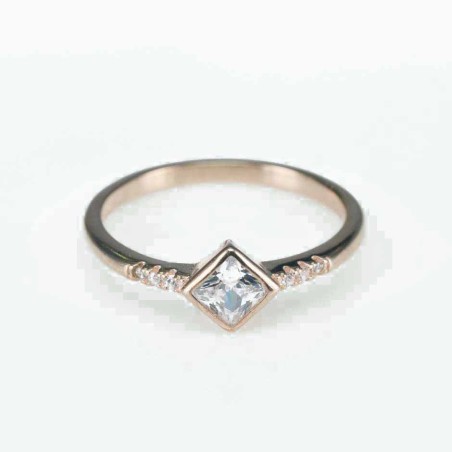 Ring   square  7mm.  rose  Circonia