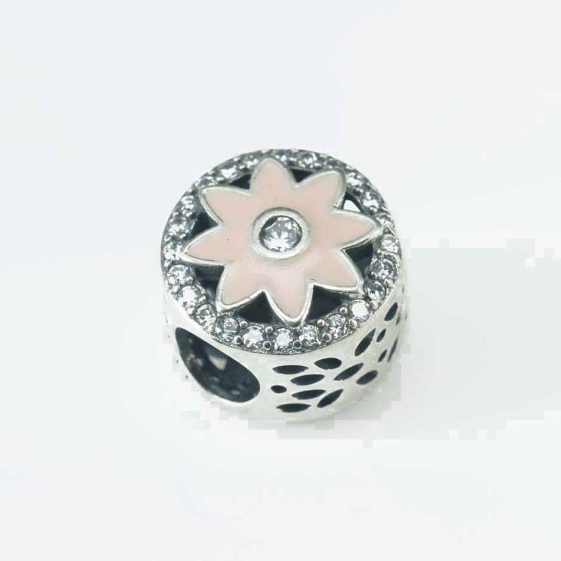 Charm For Bracelet Beads in flower 11mm. Circonia Charm For Bracelet Beads in flower 11mm. Circonia