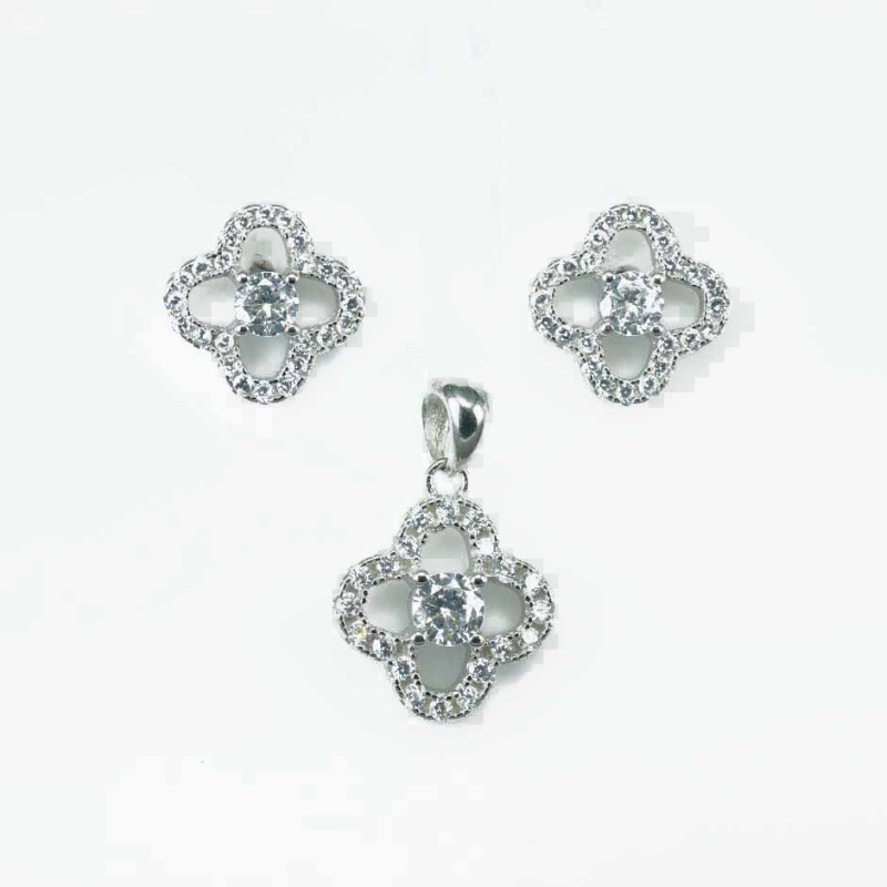 Set Ea+Pend Flower 4pc 10mm. Circonia