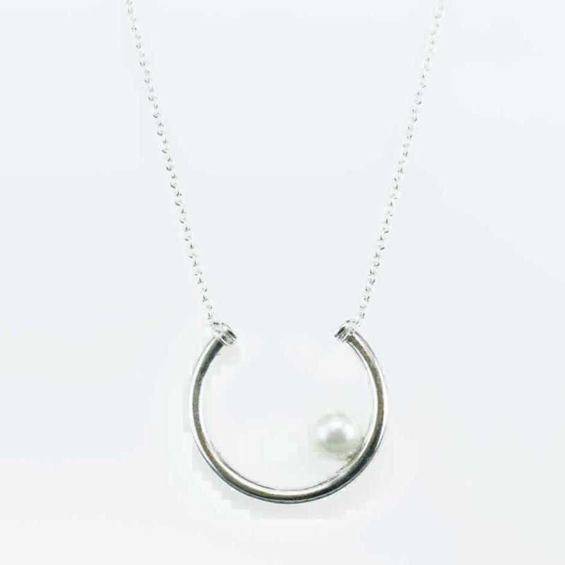 Necklace Pearl Hoop 6+24mm.  Circonia