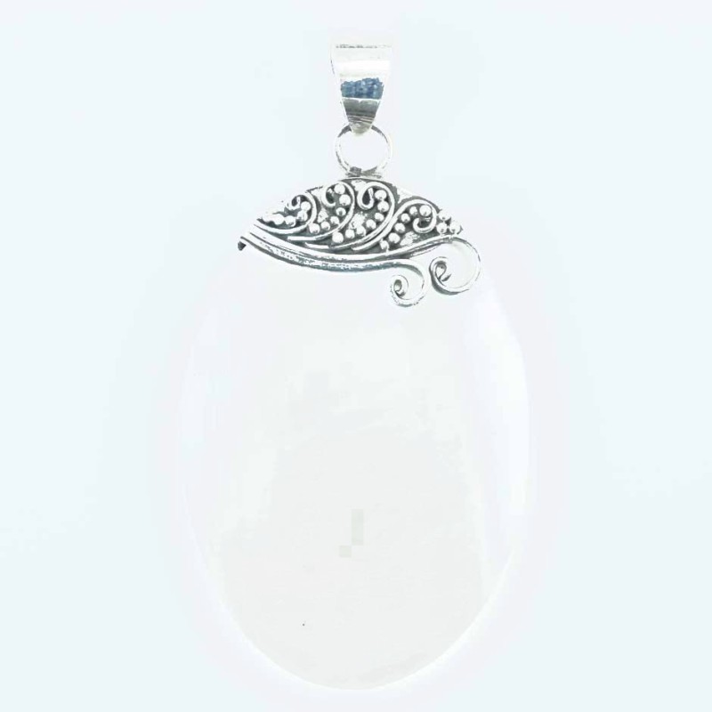 Pendant Oval 23x37mm.  Pearl Shell