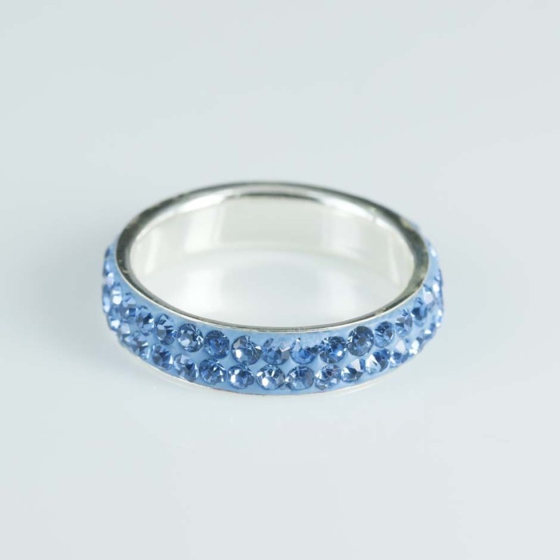 Ring 4mm. Crystal ligth zafire color