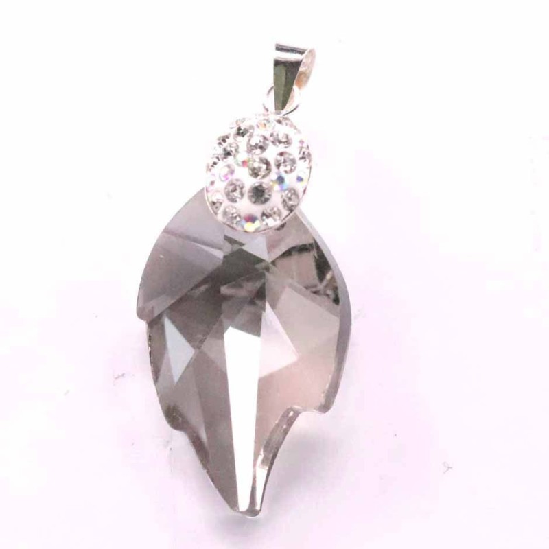 Pendant Leaf Suar. A Grey Color