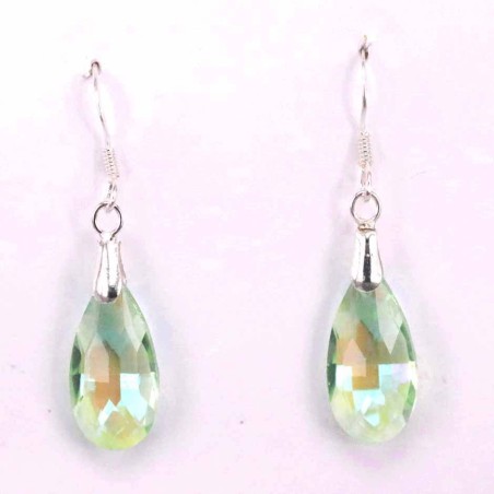 Earring suaros.A drop 18mm. green ab