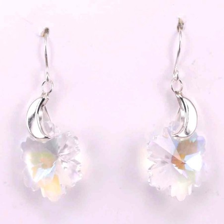 Earring suaros.A snow 18mm. white
