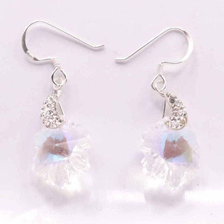 Earring suaros.A snow 15mm. white