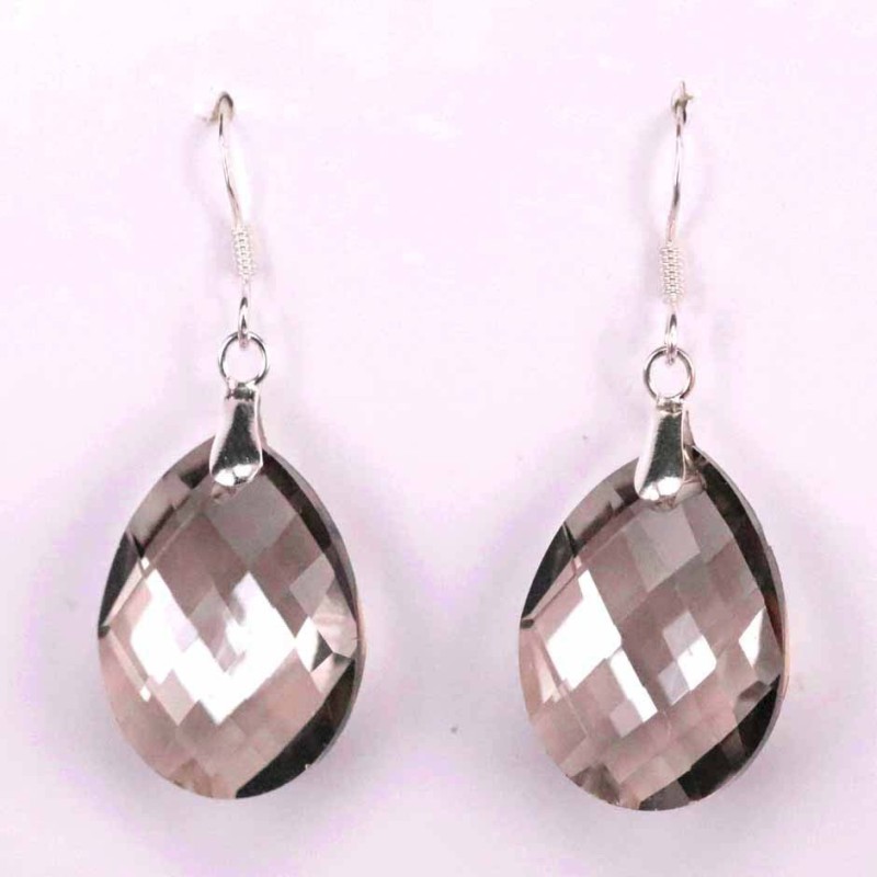 Earring Suaros. A Drop Grey Color