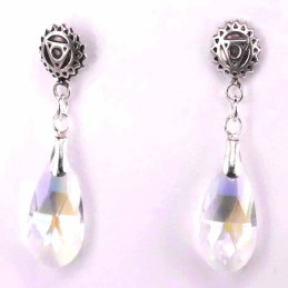Earring Suaros. A Drop White Color