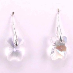 Earring Suaros. A Bear White Color