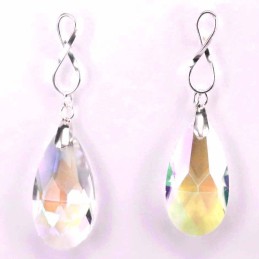 Earring Suaros. A Drop White Color