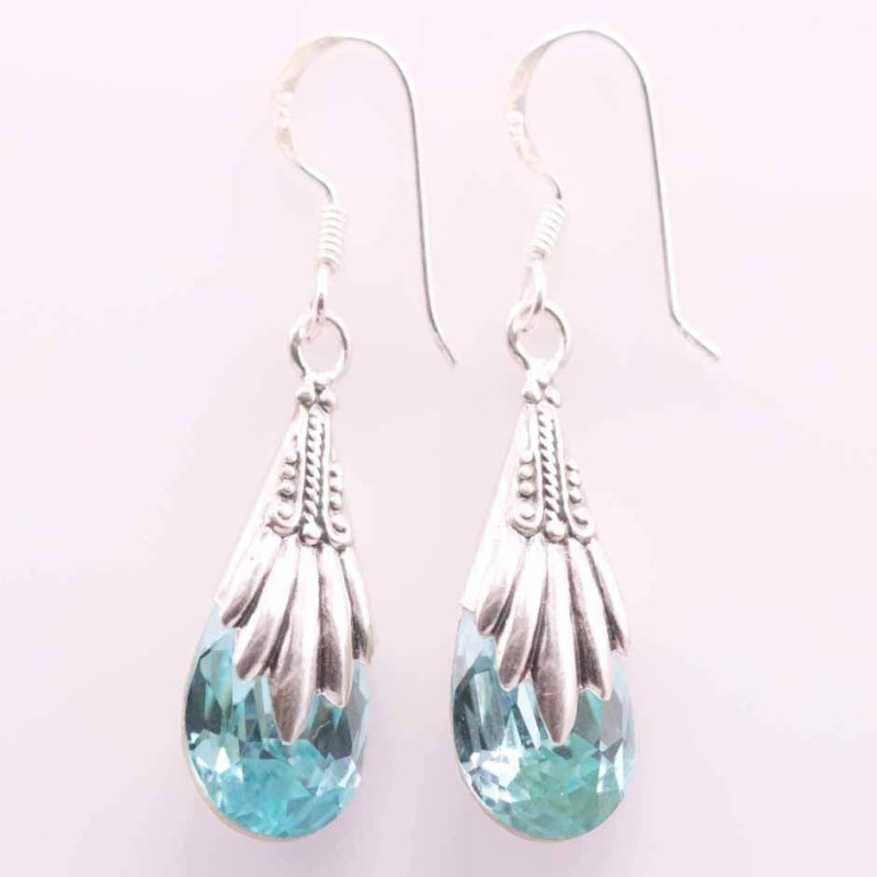 Earring Suaros. A Drop