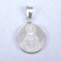Pendant Virgin 15mm. MOP laser cuting
