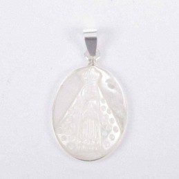 Pendant Virgin 20mm. MOP laser cuting