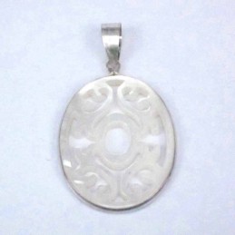 Pendant 32mm. MOP laser cuting