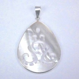 Pendant 42mm. MOP laser cuting