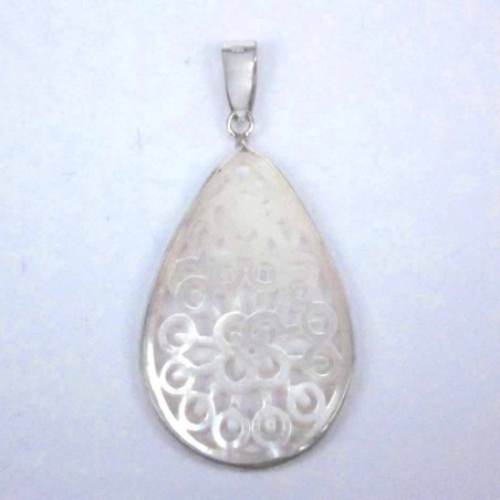 Pendant 35mm. MOP laser cuting