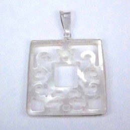 Pendant 32mm Square cuting laser MOP