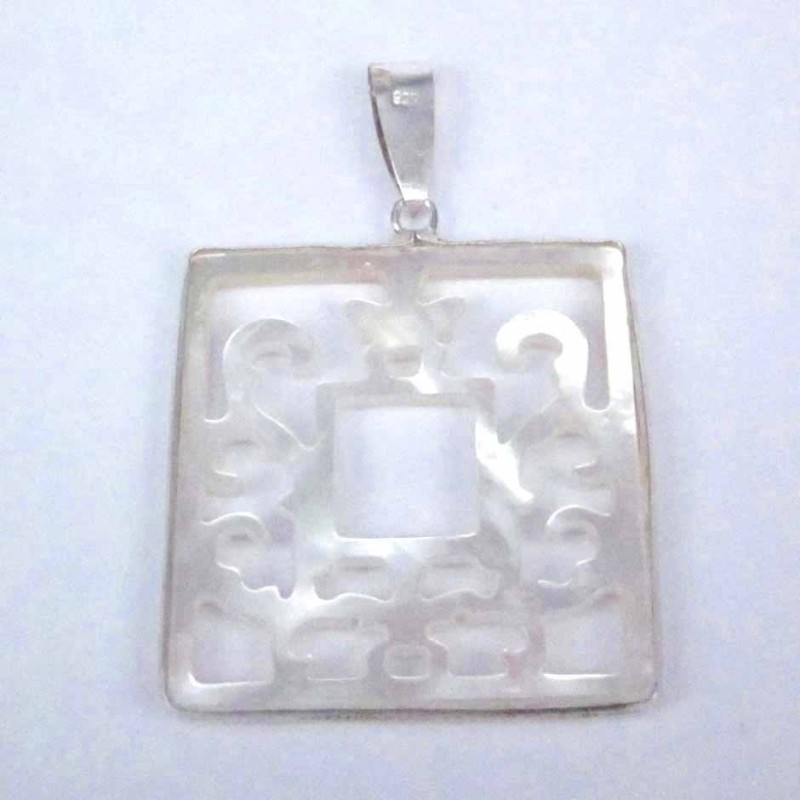 Pendant 32mm Square cuting laser MOP