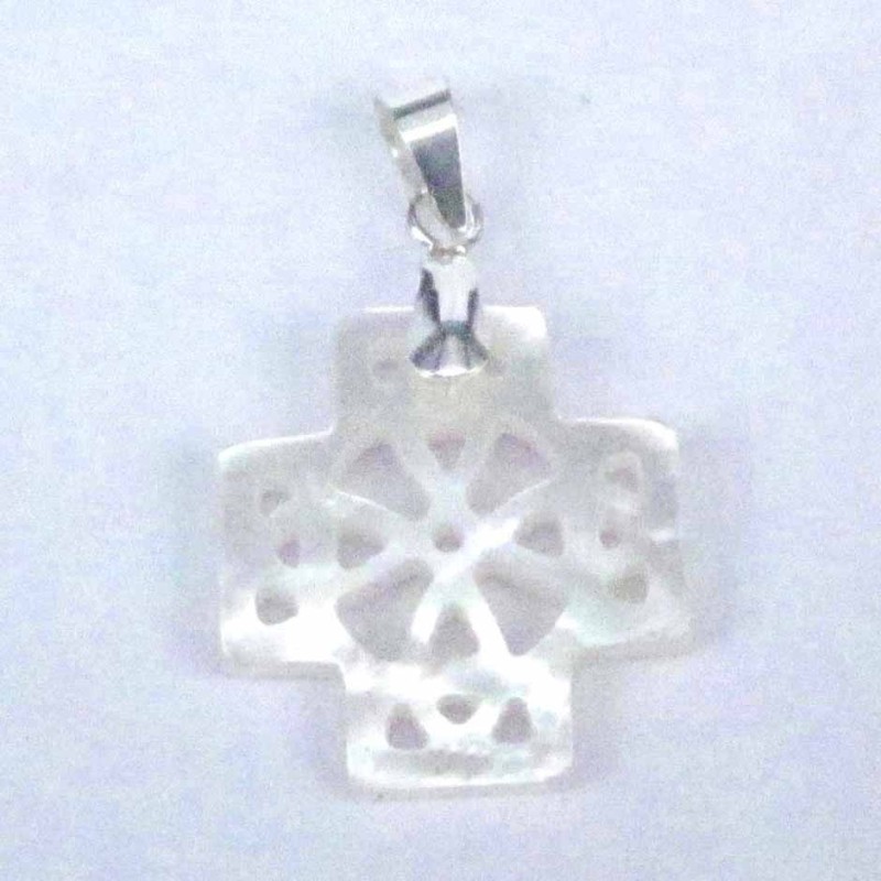 Pendant 17mm. cross Laser Cut MOP