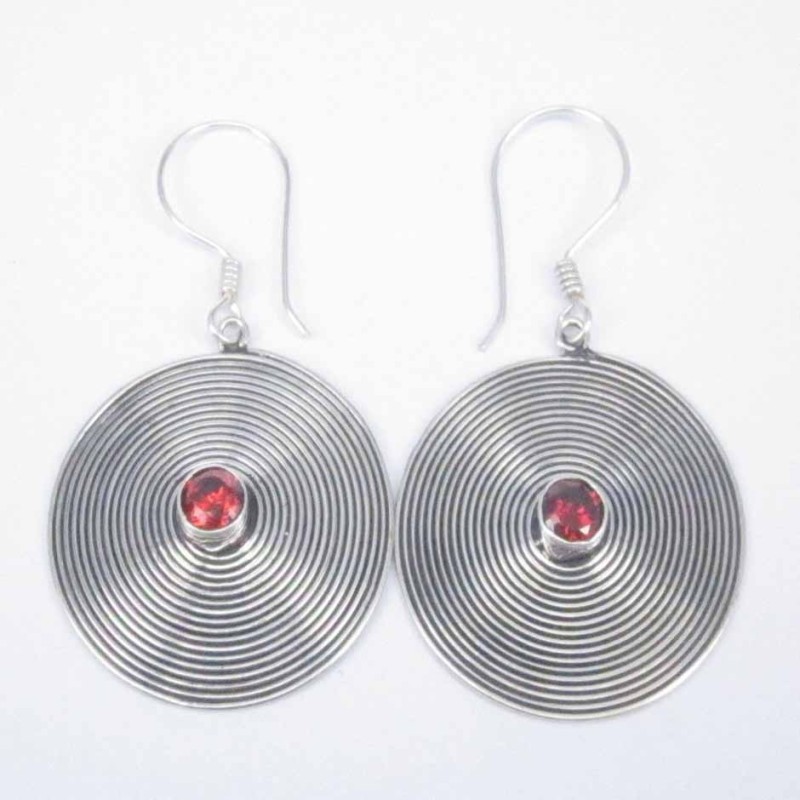 Earring Oval with Garnet Lines hand make