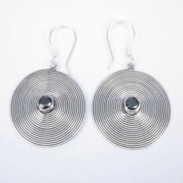 Earring Oval with Black stone Lines hand make
