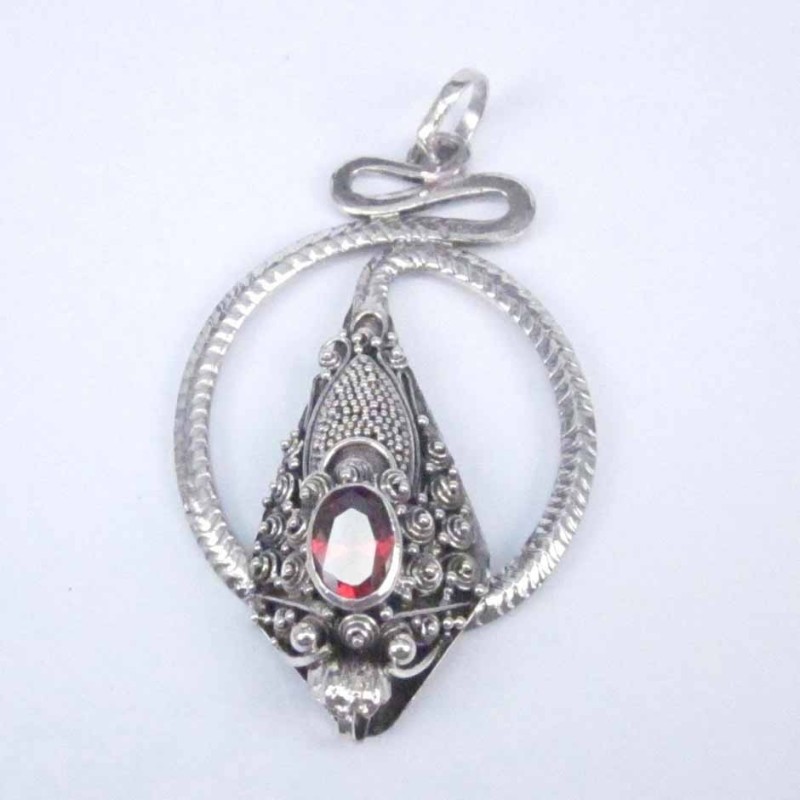 Pend. dragon with Stone Bali Style