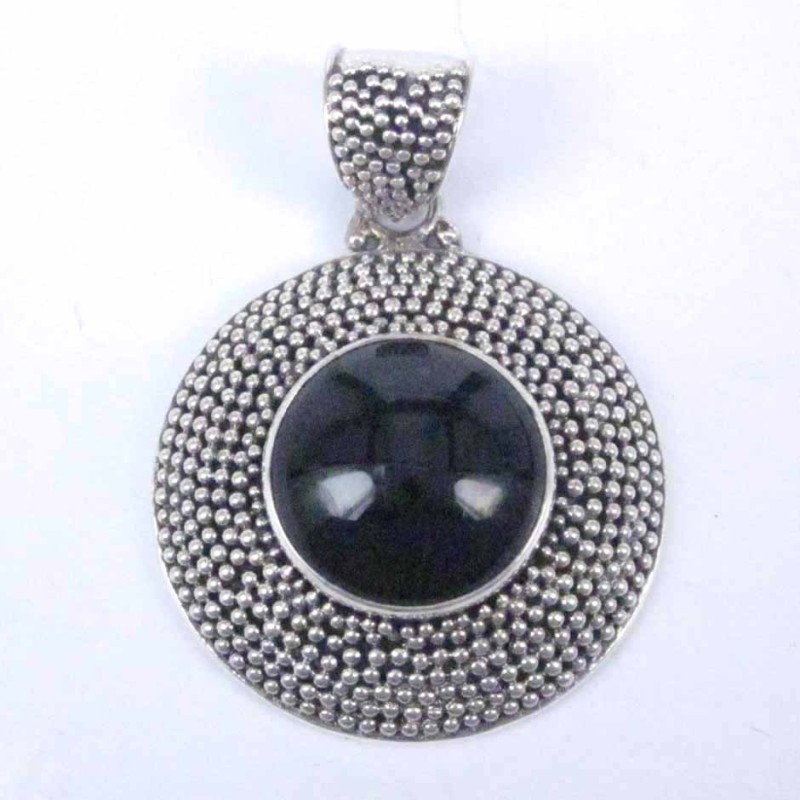 Pendant Round Black Stone