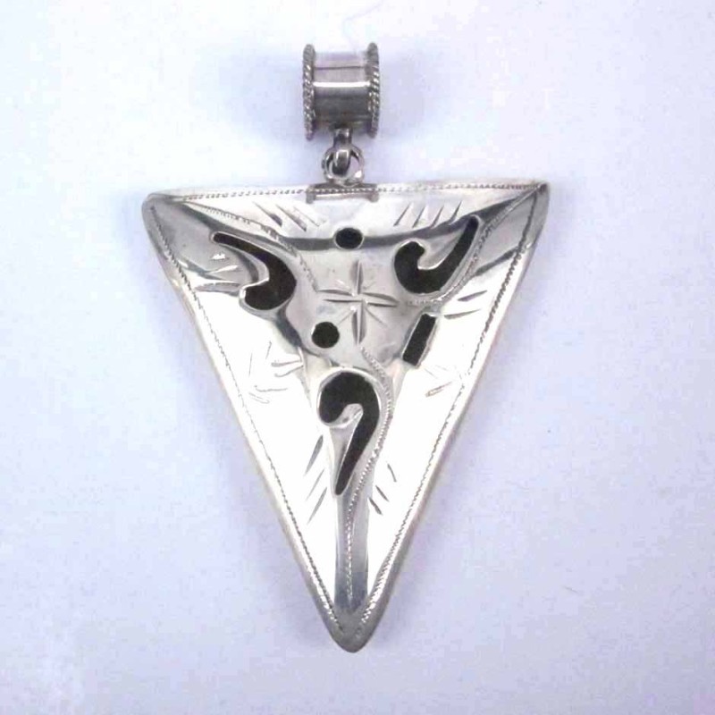 Pendant Triangle Plain